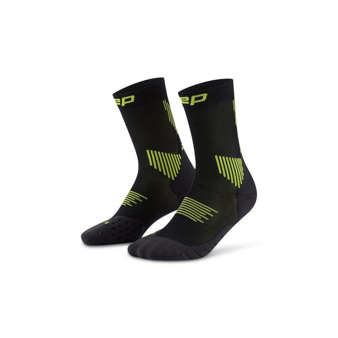 Core Run Mid Cut Socks 5.0